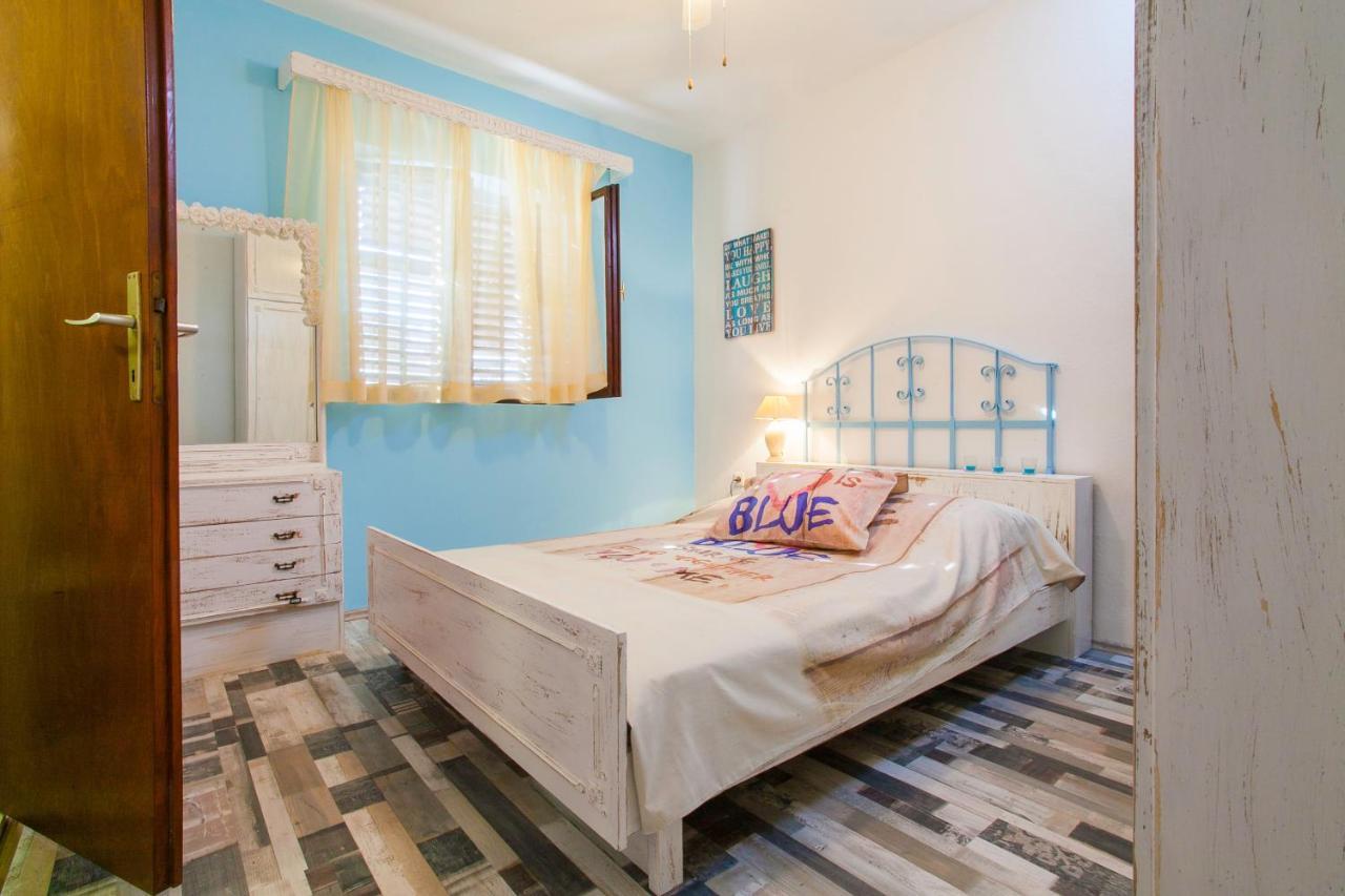 Apartments With A Parking Space Brna, Korcula - 9188 Smokvica  Exterior photo